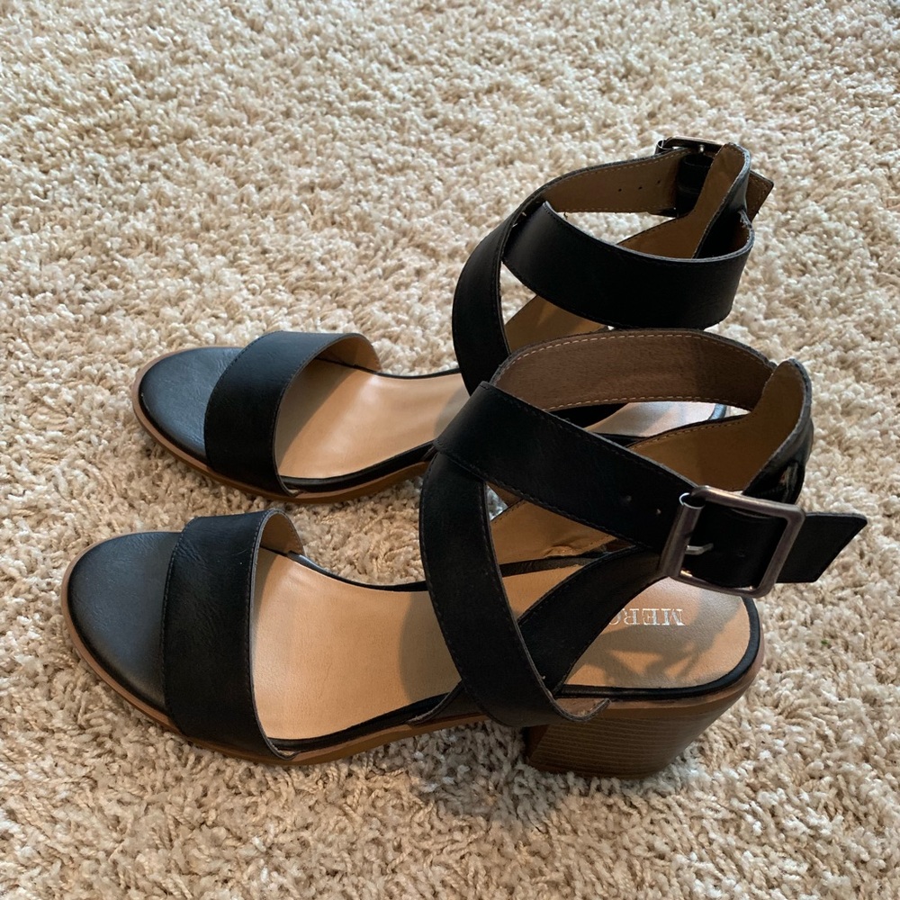 Black Sandal Chunky Heel